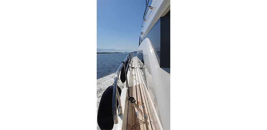 Aluguel-de-Lancha-Fairline-60-Guarujá-17