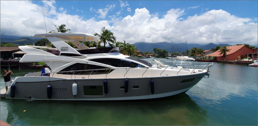 Aluguel-de-Lancha-em-Angra-dos-Reis-Schaefer-62-Pininfarina-14