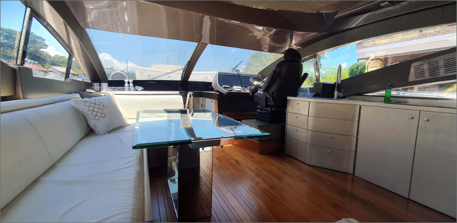 Aluguel-de-Lancha-em-Angra-dos-Reis-Schaefer-62-Pininfarina-9