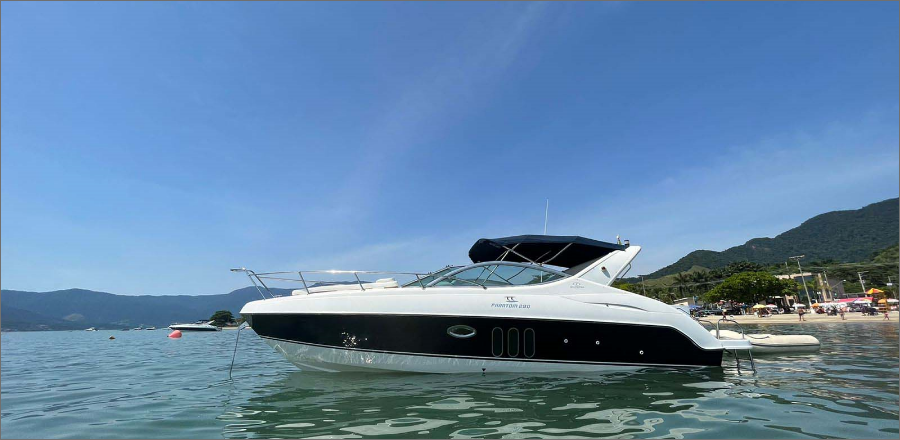 Aluguel-de-Lancha-em-Ilhabela-Phantom-290-2