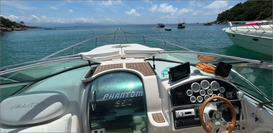 Aluguel-de-Lancha-em-Ilhabela-Phantom-290-4