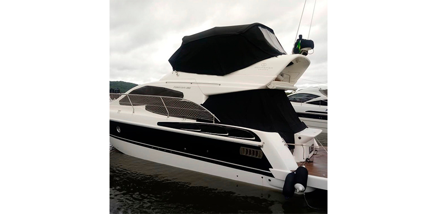 Aluguel-de-Lancha-no-Guarujá-Phantom-385-05