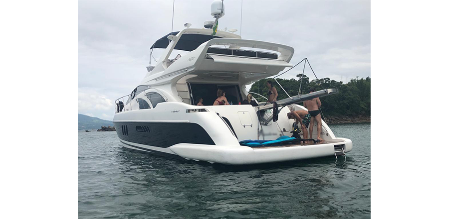 Aluguel-de-barco-azimut-580-full-em-ilhabela-003