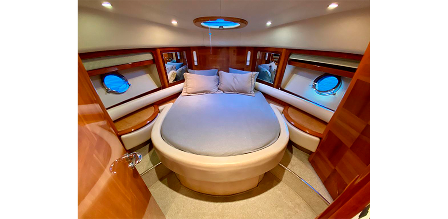 Aluguel-de-barco-azimut-580-full-em-ilhabela-008