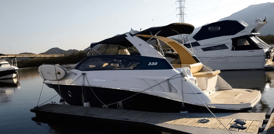 Aluguel-de-lancha-Triton-33-paraty-2-1