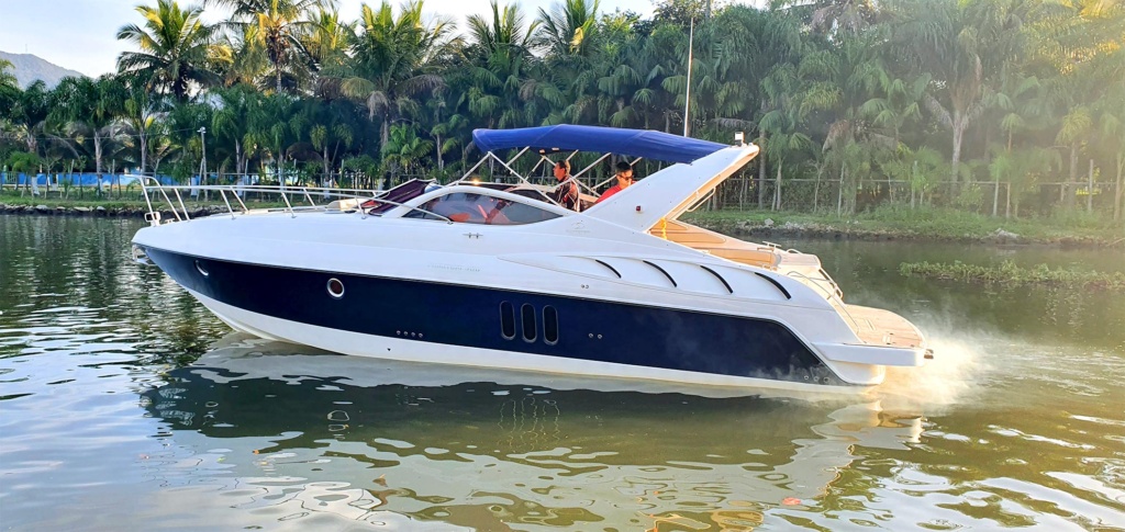 Aluguel-de-lancha-phantom-360-em-Ilhabela-e-São-Sebastião-003