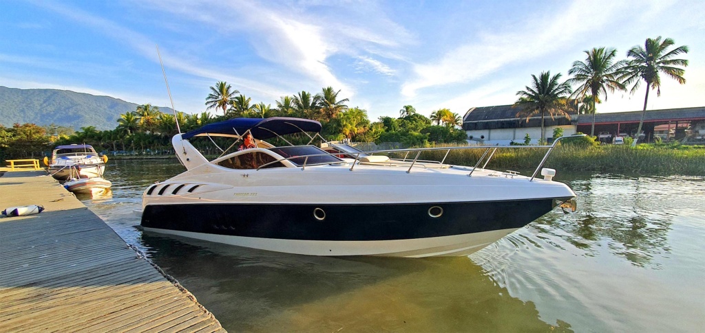 Aluguel-de-lancha-phantom-360-em-Ilhabela-e-São-Sebastião-006