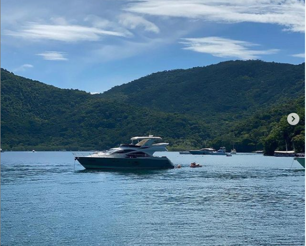 aluguel-de-lancha-schaefer-phantom-620-pininfarina-em-angra-dos-reis-011
